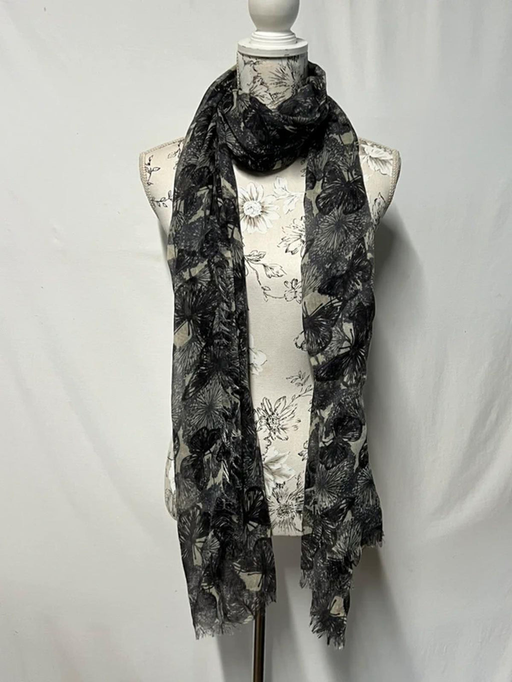 Vintage-Style Ladies Scarf | Butterflies / Navy