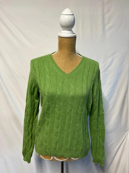 Cameron | Green Scottish Cashmere V- neck Jumper | 100% Cashmere