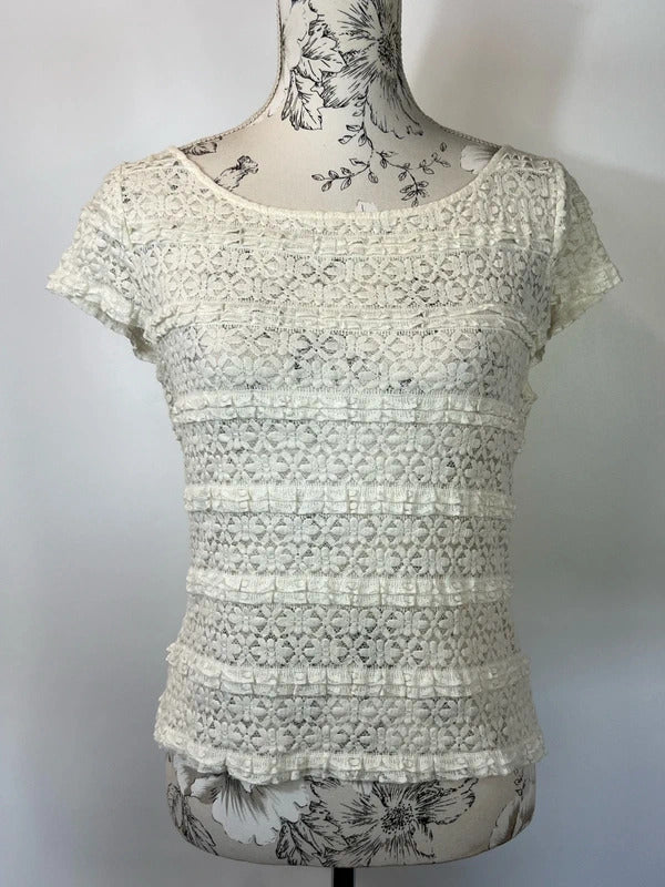 Banana Republic | Size M | White lace crochet style top