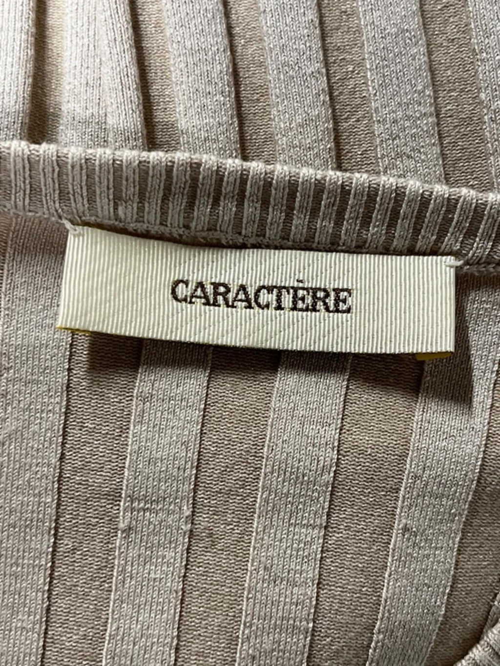 Caractère | M | Beige ribbed t-shirt | Silk/Elastane blend