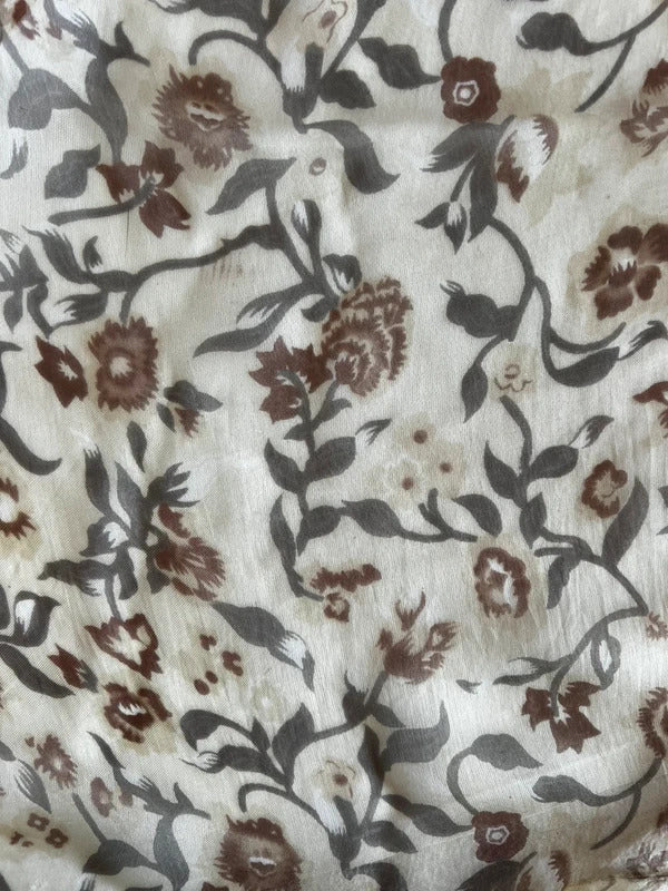 Ladies vintage-style sheer floral scarf in beige