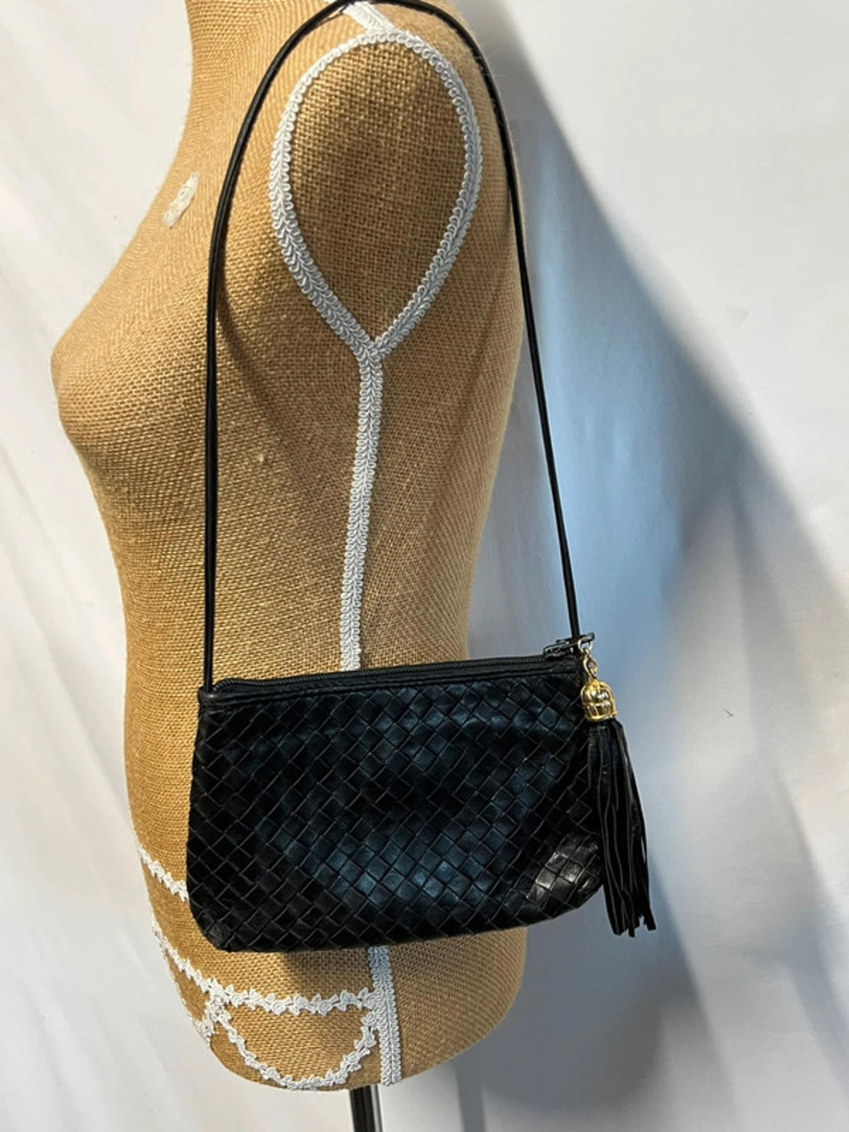 Genuine Vintage Cosci | Black woven handbag | Leather