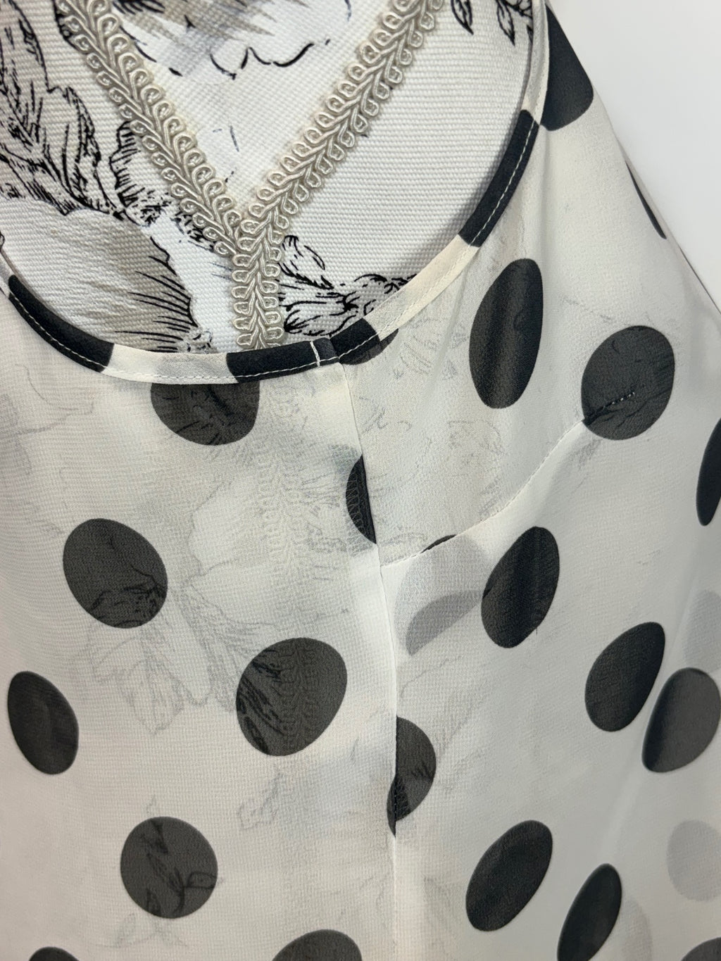 Next Sleeveless spotted blouse