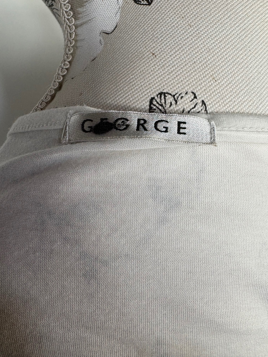 George White vest top / 18