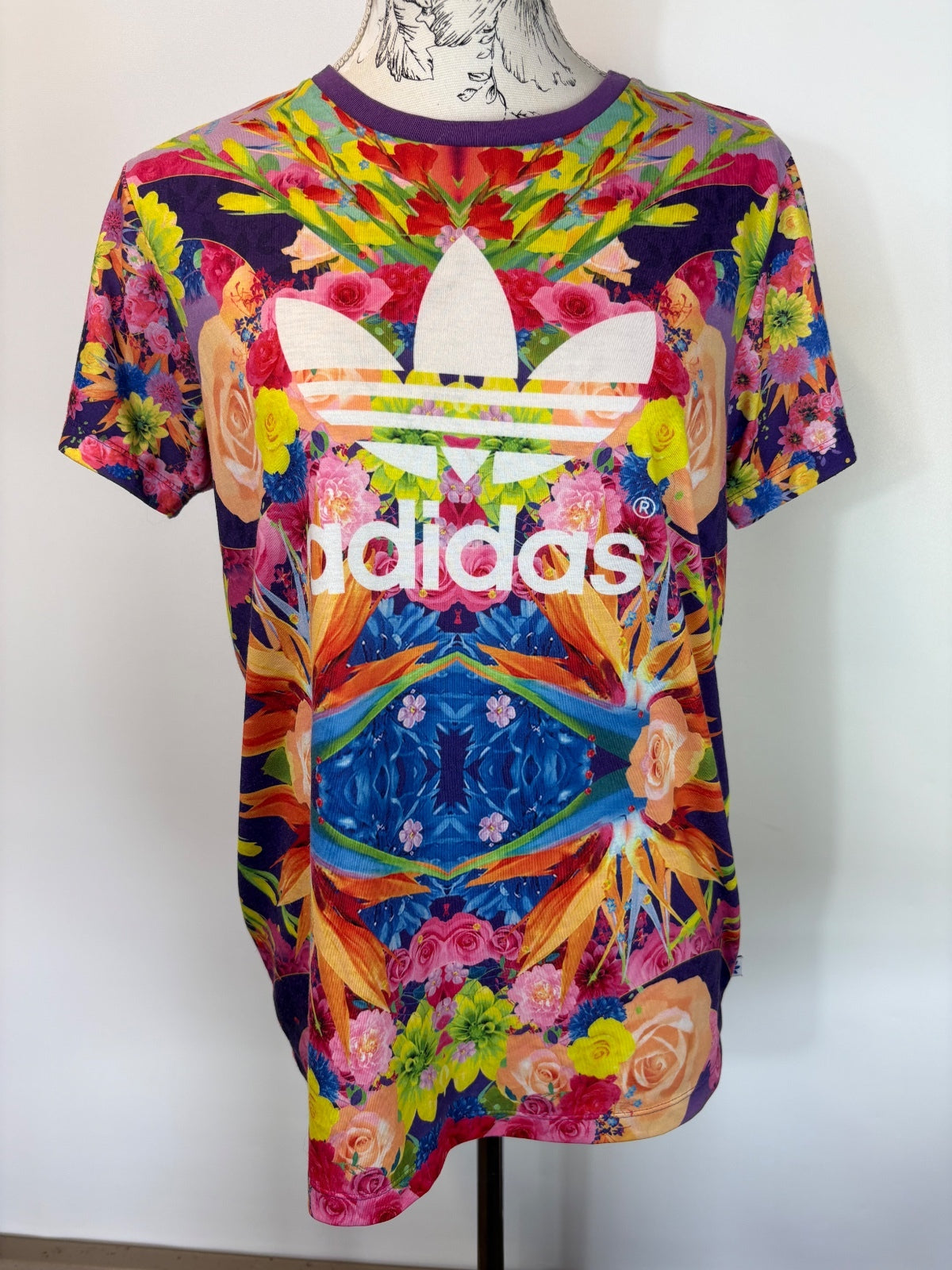 Adidas floral top / 14-15 yrs