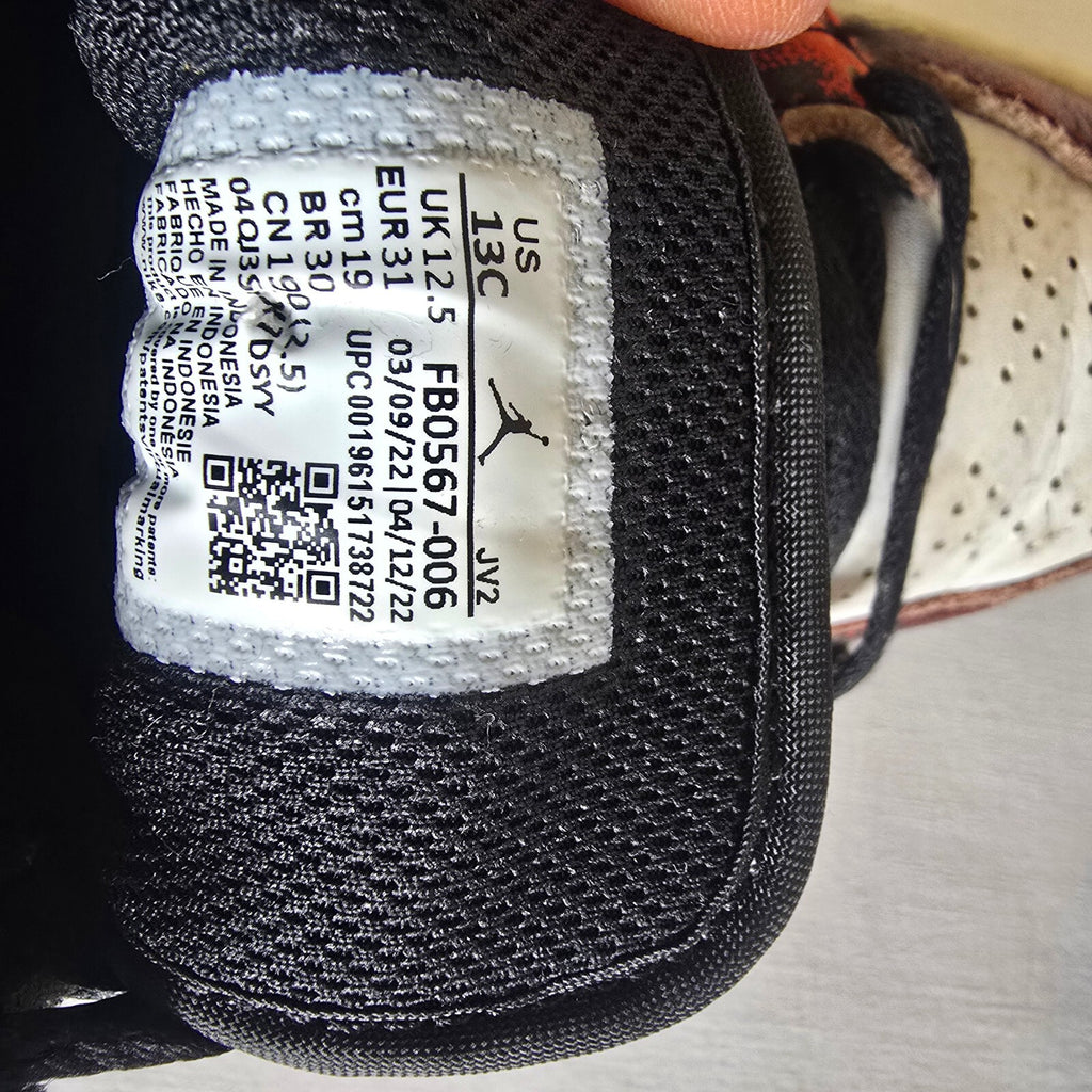 Nike Air Jordan 1 mid se  "wear away chicargo" size 12.5