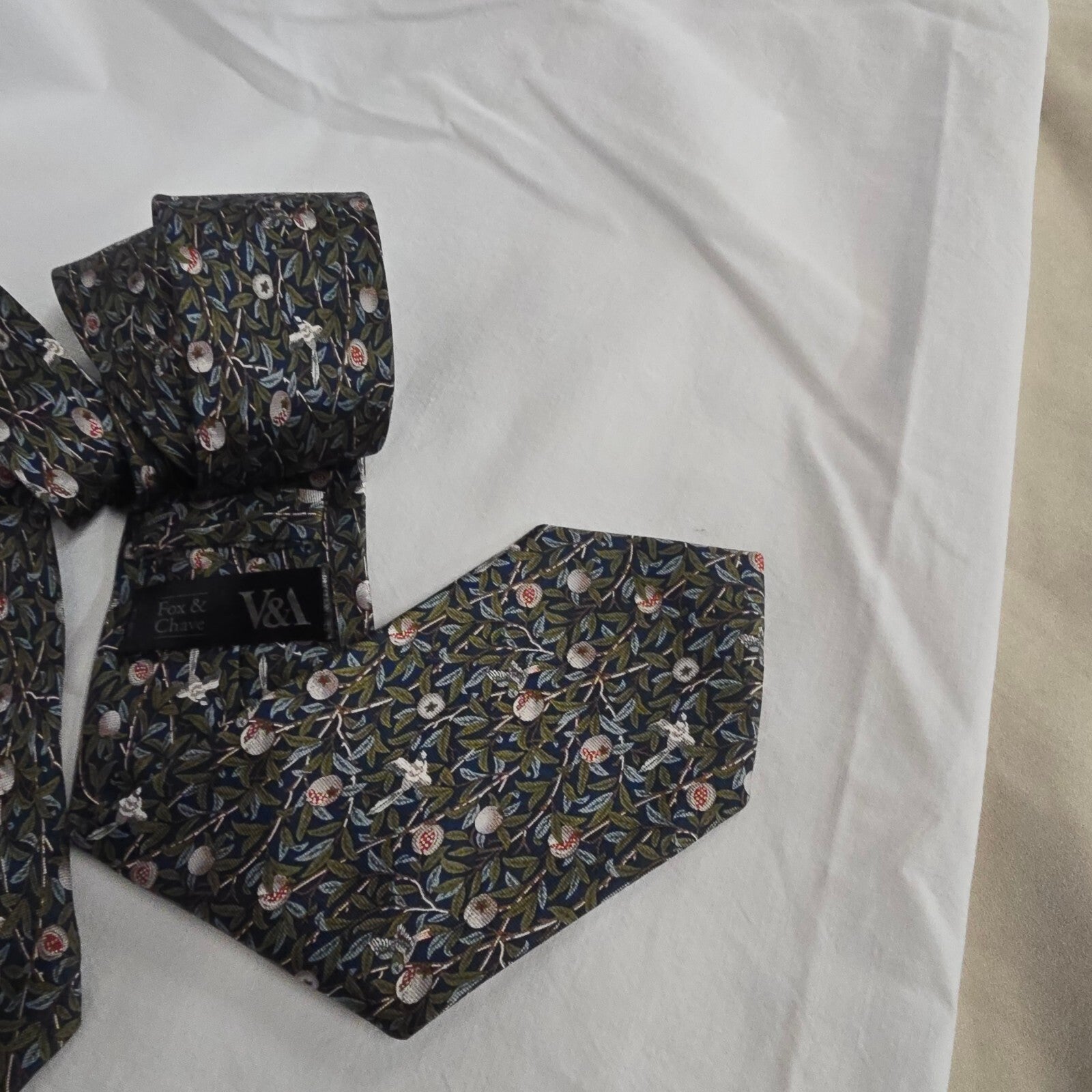 Vintage V&A Fox & Chave 100% tie