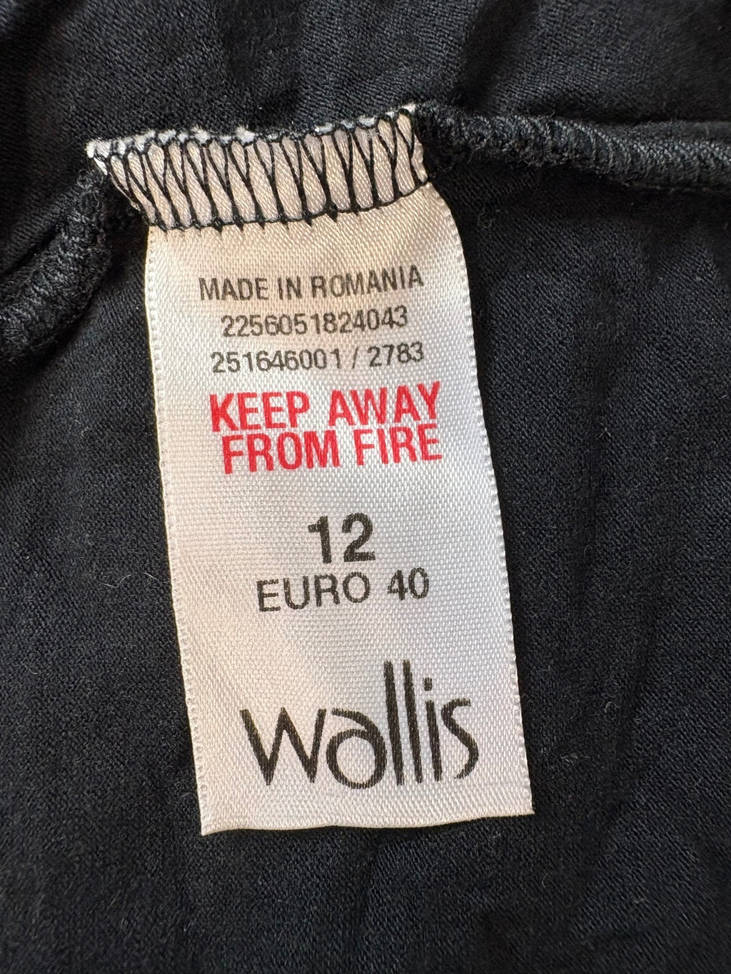 Wallis off the shoulder spotted top / UK 12