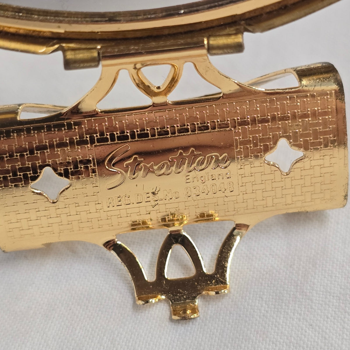 A vintage Stratton Lipstick Mirror