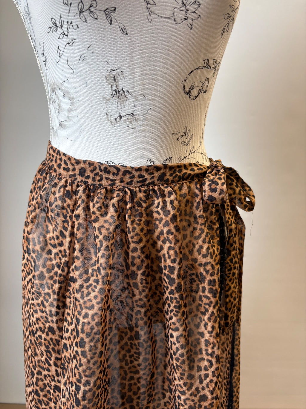 South Beach / Leopard print sarong / M