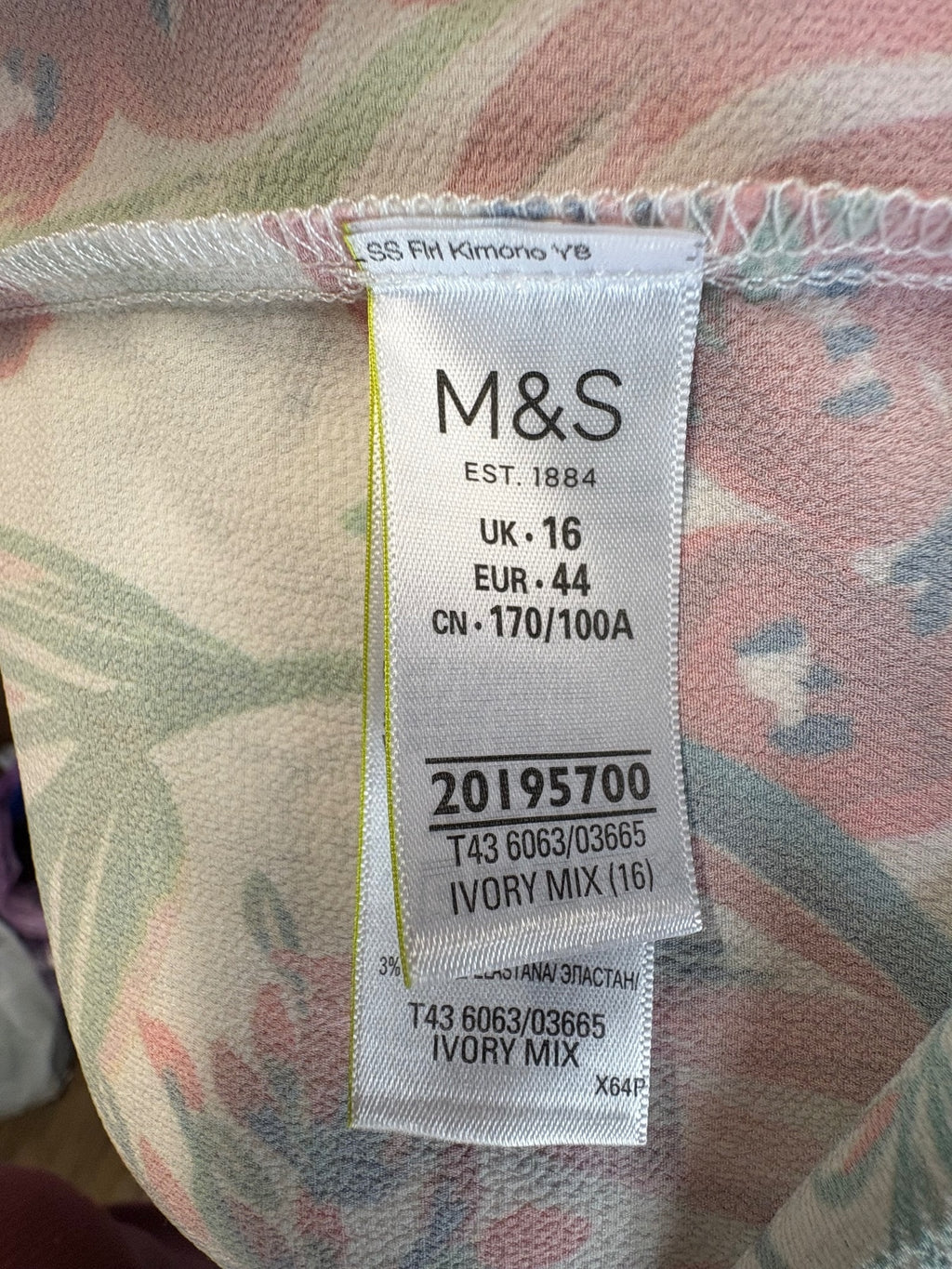 M&S collection top. / 16