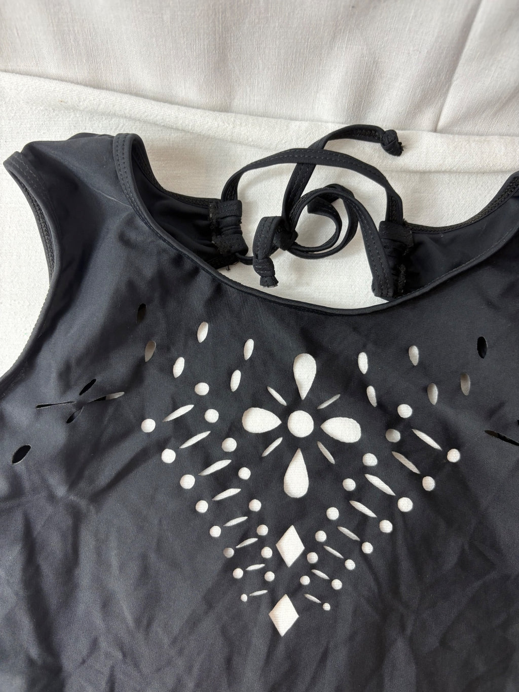 Boohoo black one-piece / 14