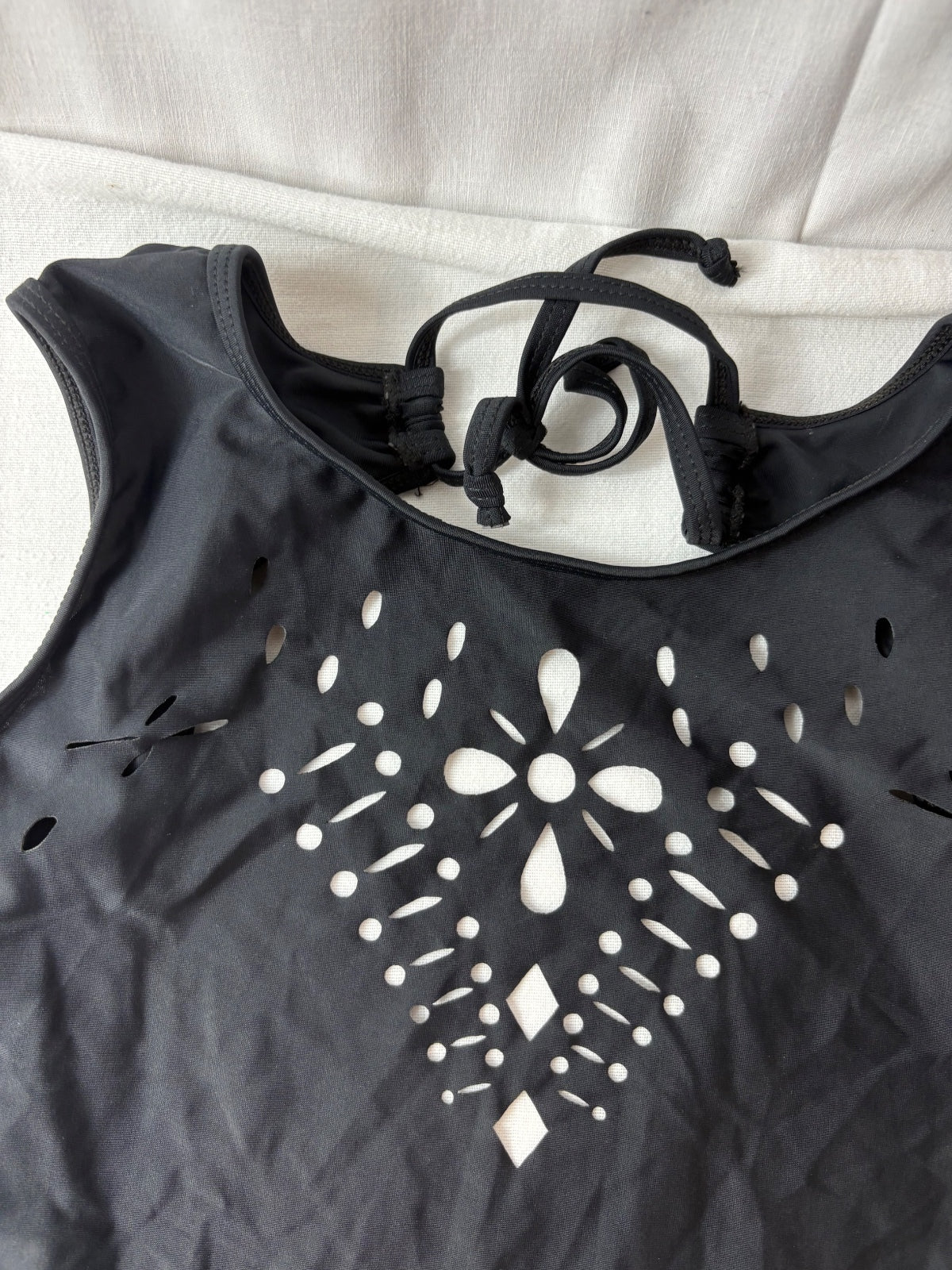 Boohoo black one-piece / 14