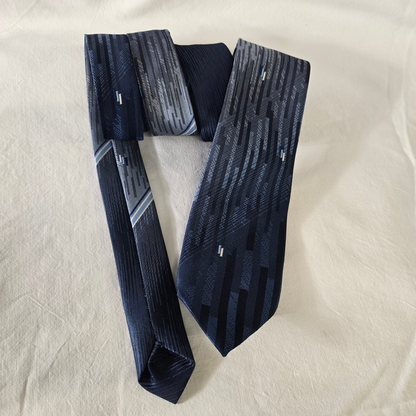 Vintage St Michael blue tie