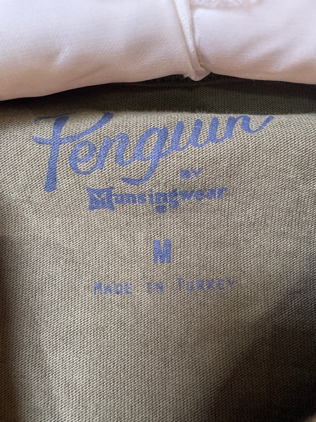 Penguin khaki t-shirt / M