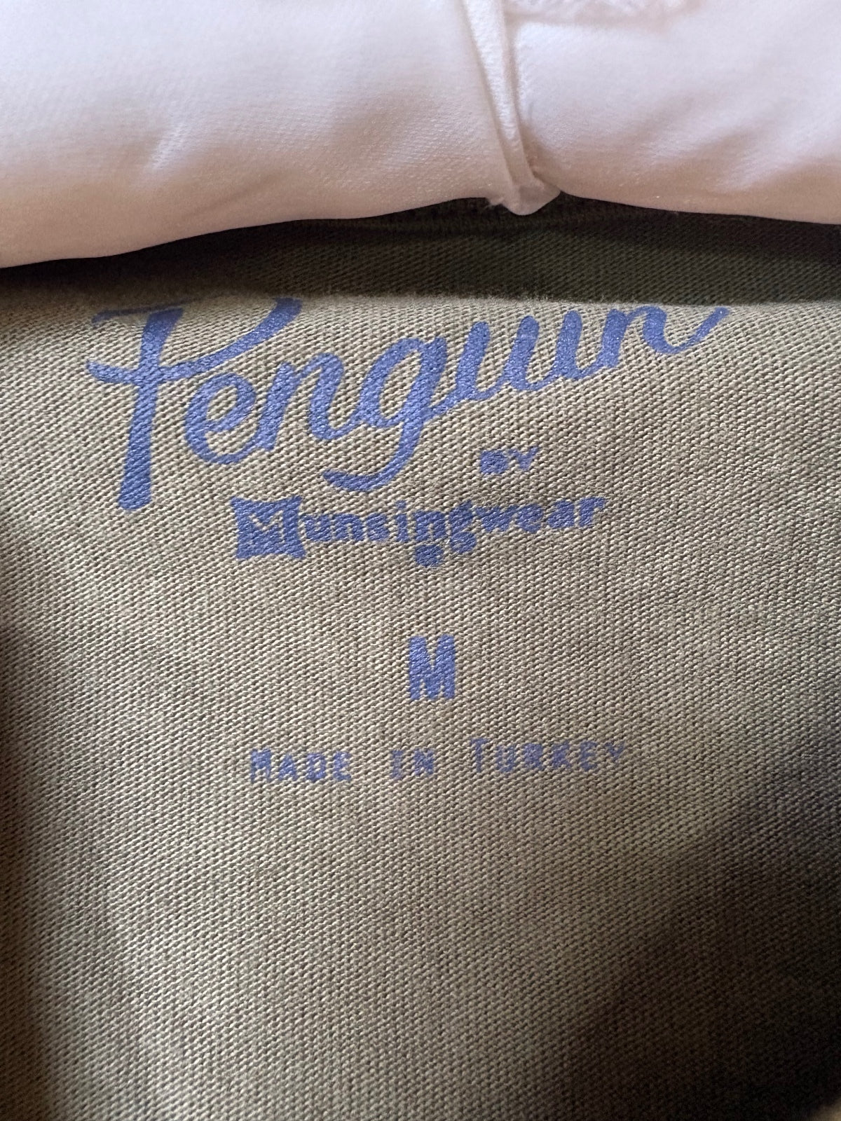 Penguin khaki t-shirt / M