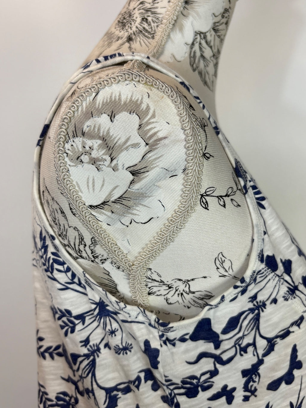 Vanilla Sands vest top / 18