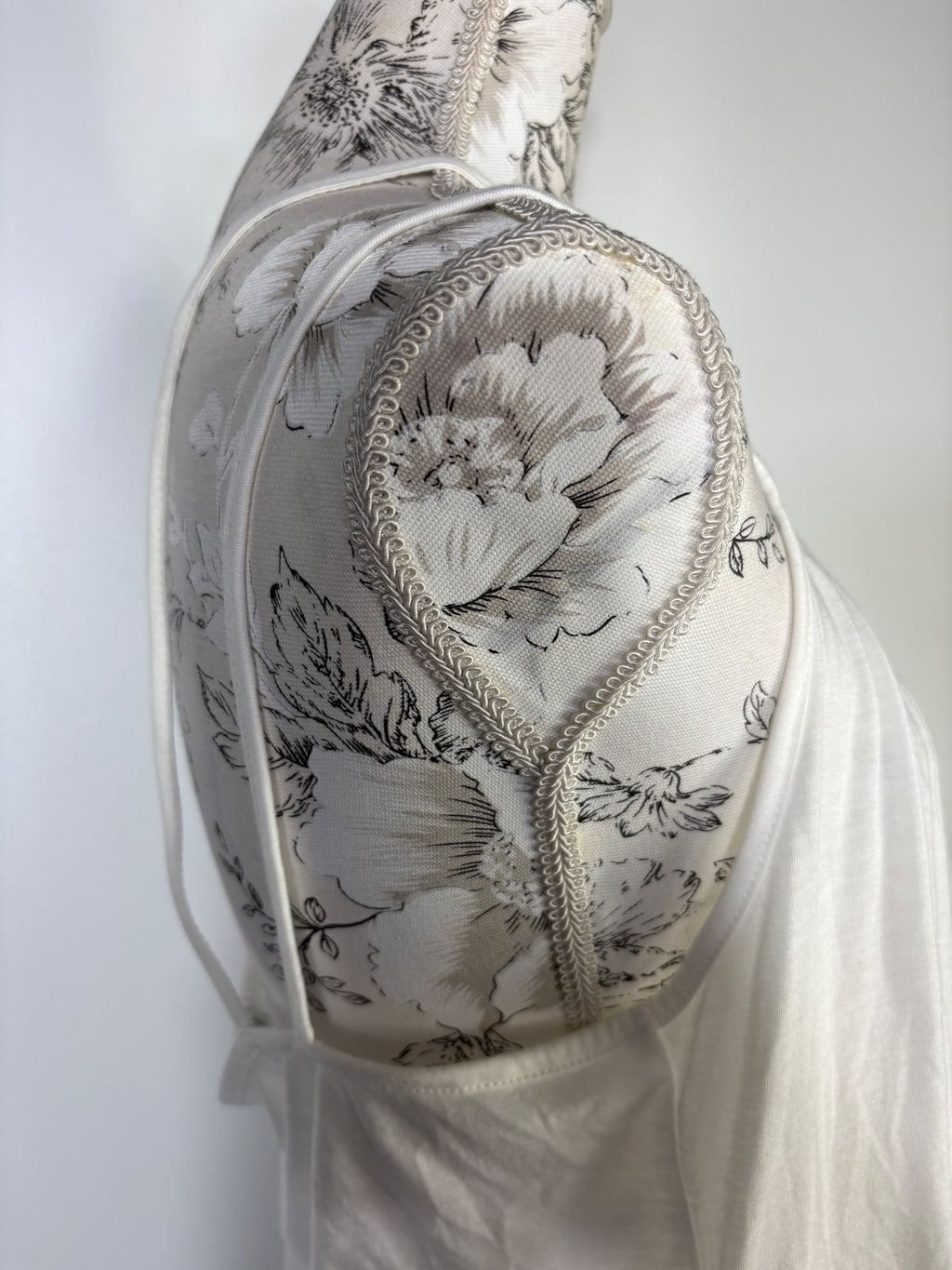 George White vest top / 18