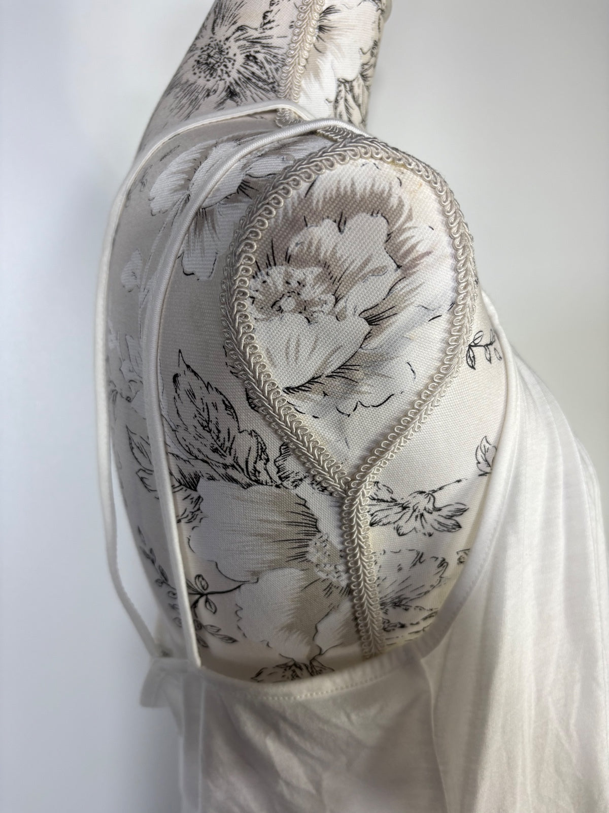 George White vest top / 18