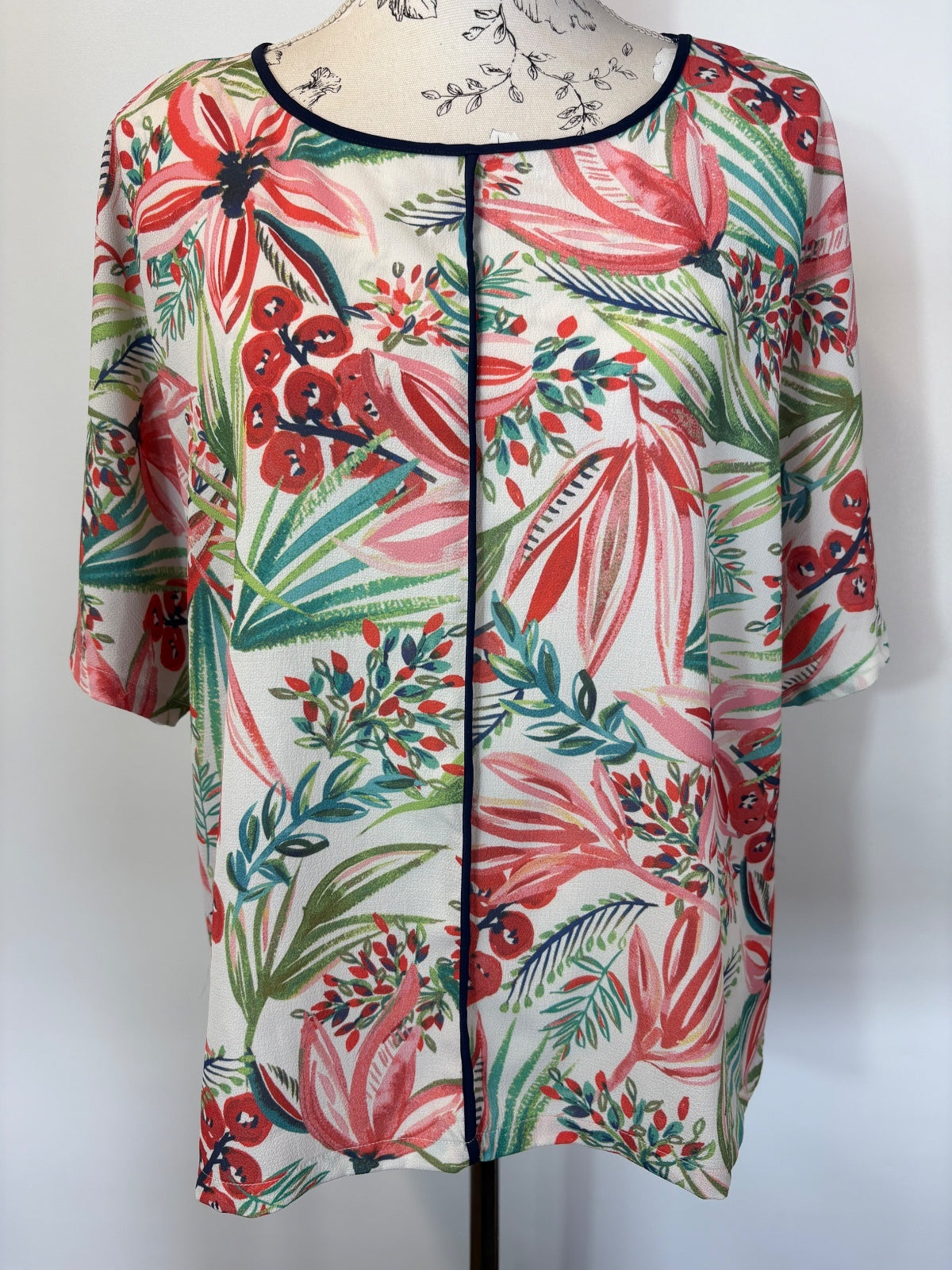 M&S collection top. / 16