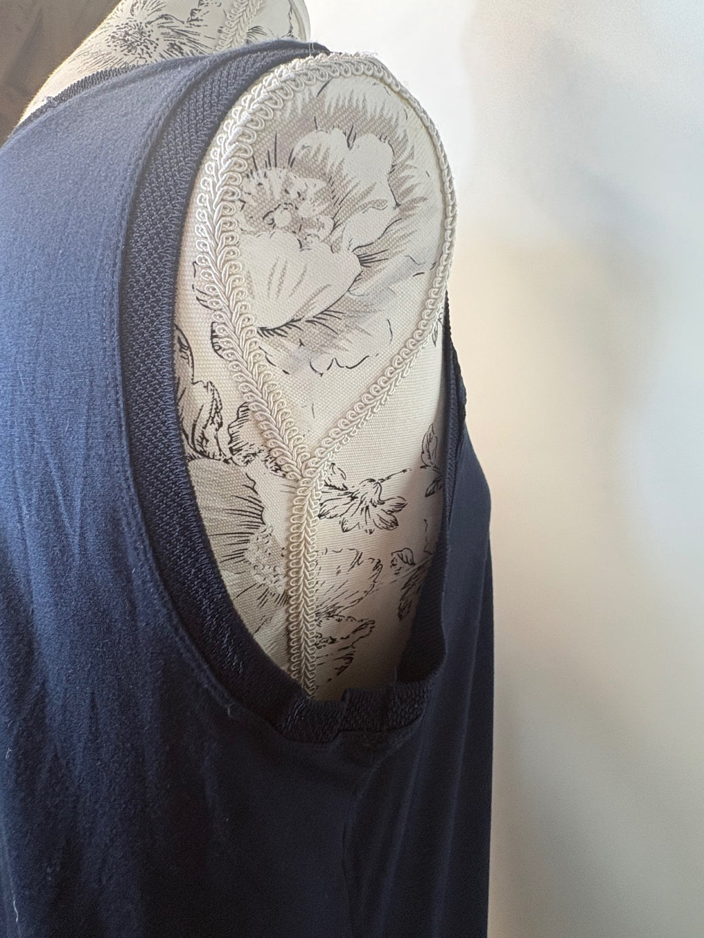 Ddiva, Lace navy blue tank top