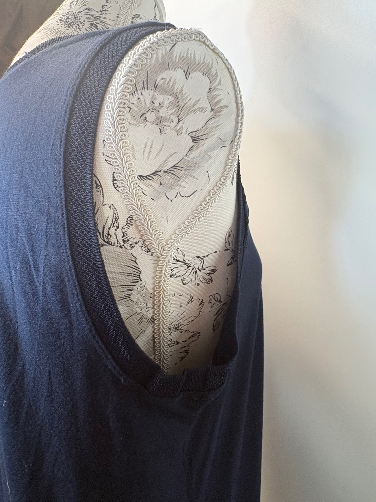 Ddiva, Lace navy blue tank top
