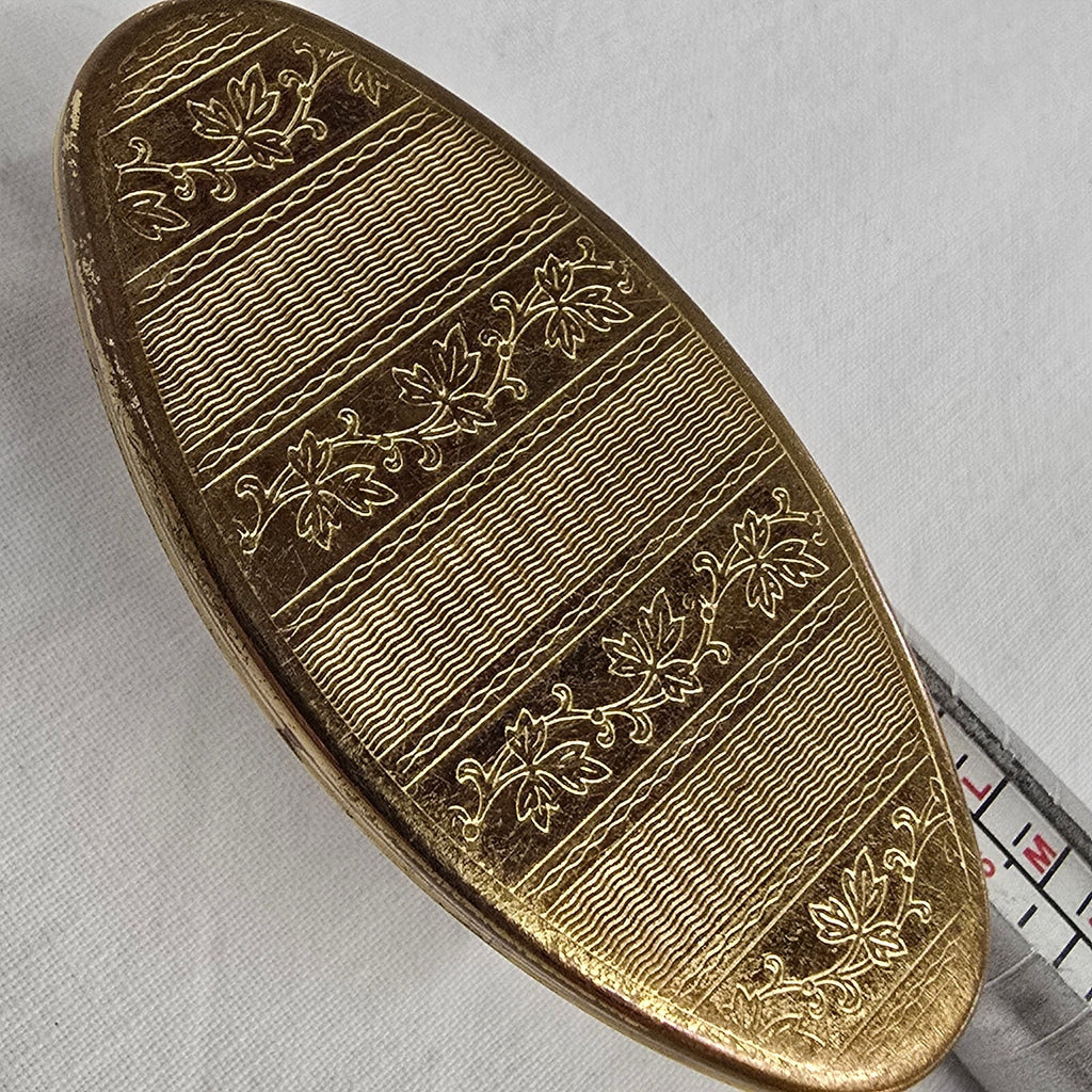 A vintage Stratton Lipstick Mirror