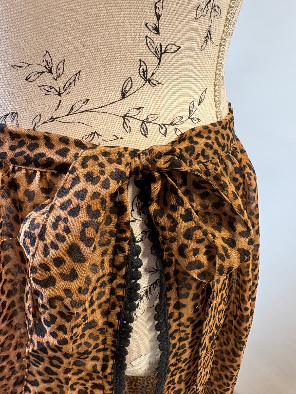 South Beach / Leopard print sarong / M
