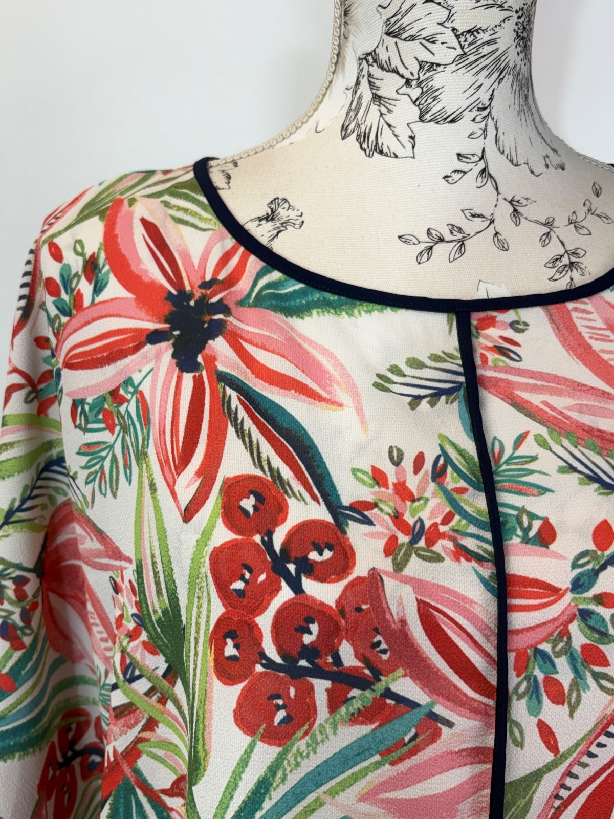 M&S collection top. / 16
