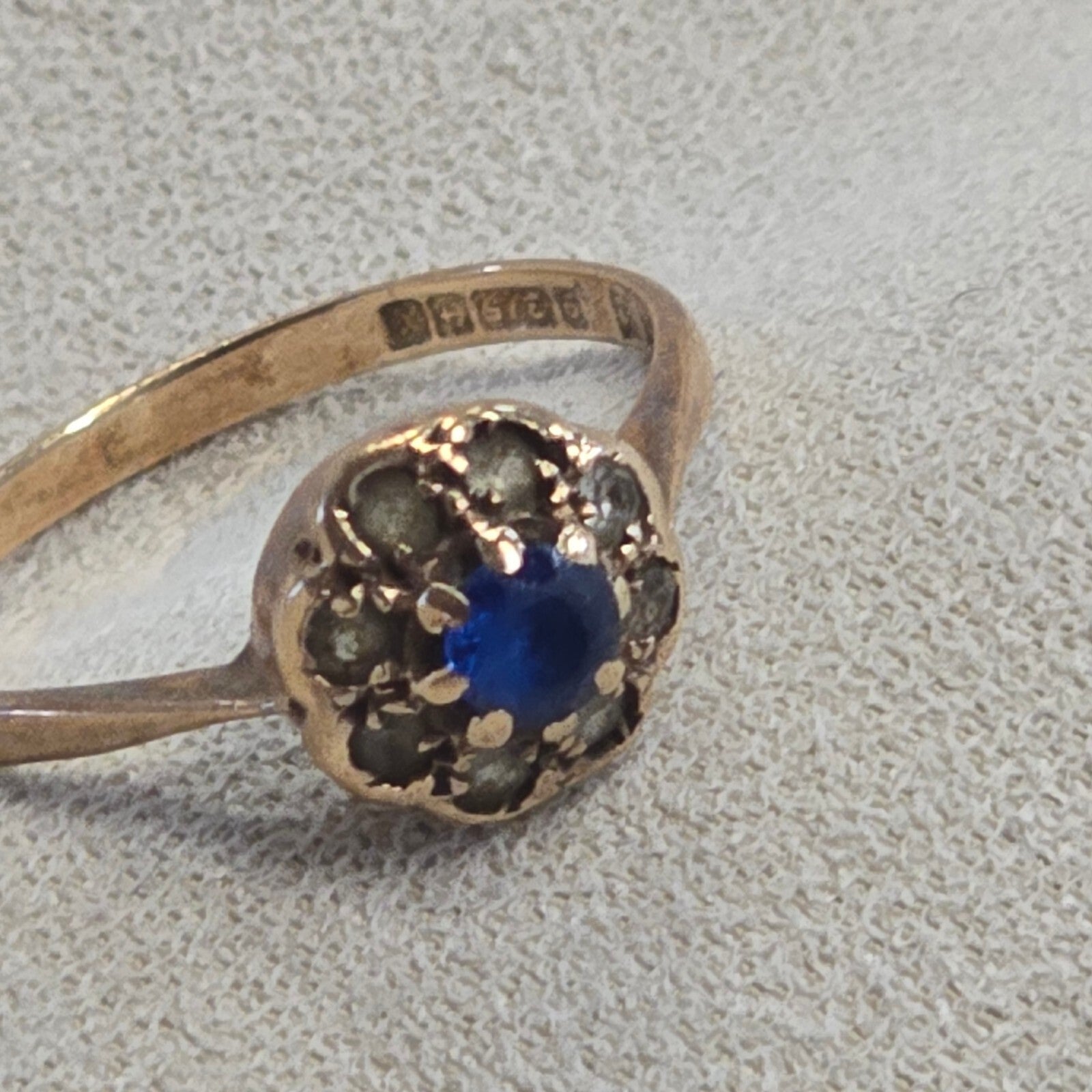 9ct gold sapphire ring size K