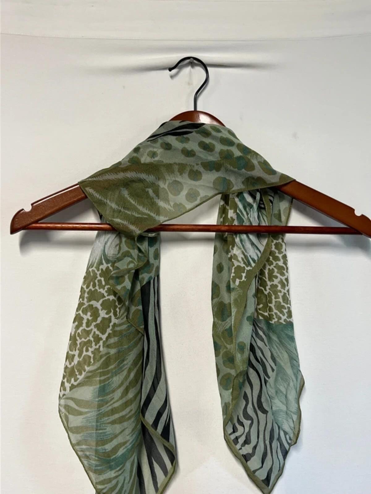 Ladies Vintage Style Scarf | Jaguar/Leopard themed