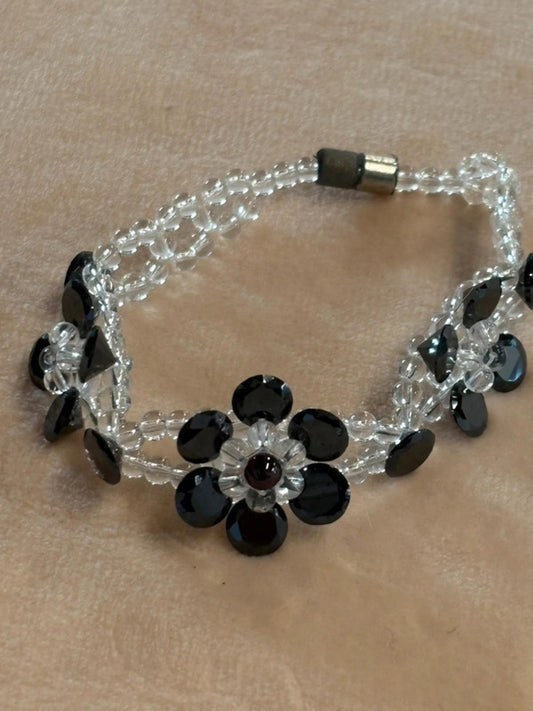 Vintage crystal effect flower bracelet