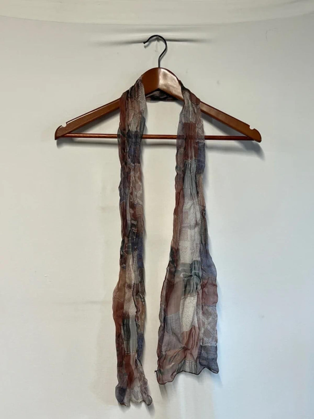 Ladies vintage-style thin blue/brown check scarf