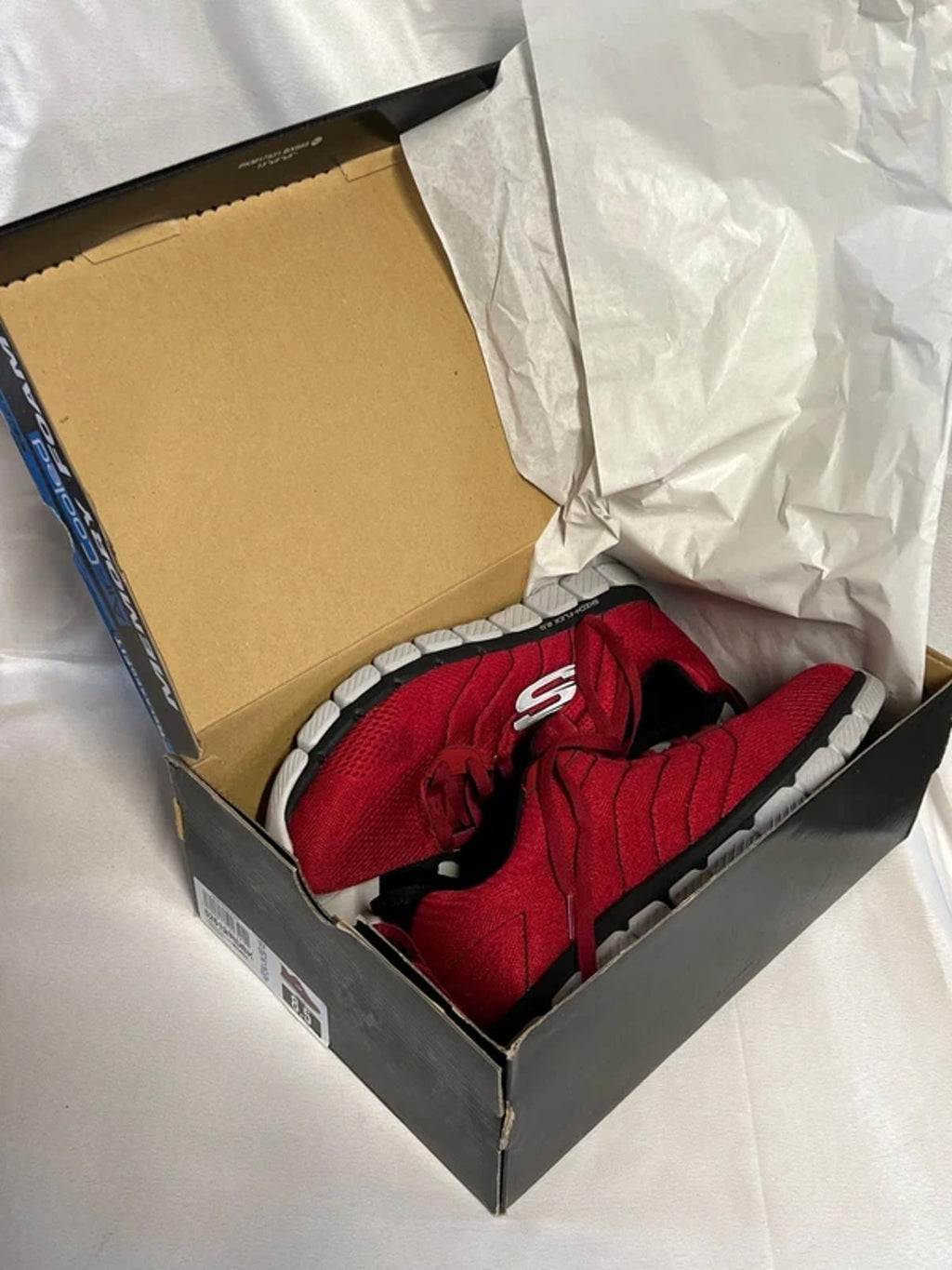 Skechers | 7.5 | Red Trainers