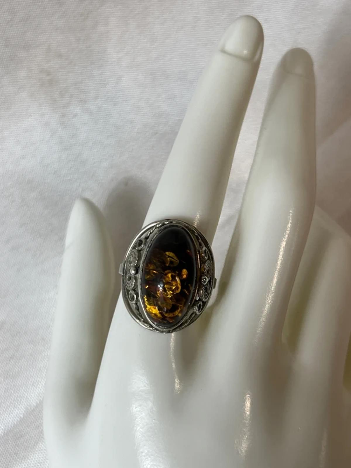 Vintage Amber Ring | Silver Toned