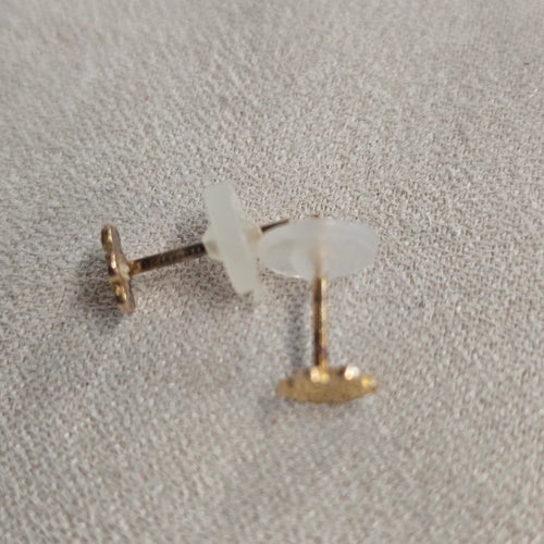 A pair of 9ct gold earings