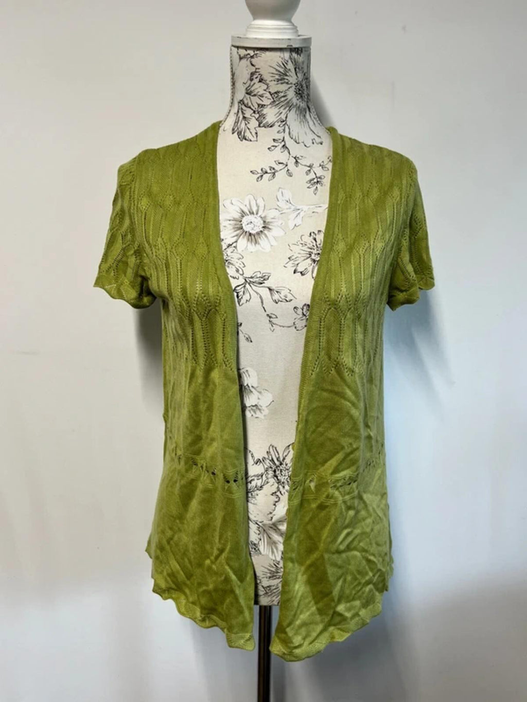 M&Co | M | Pistachio green bolero | Acrylic
