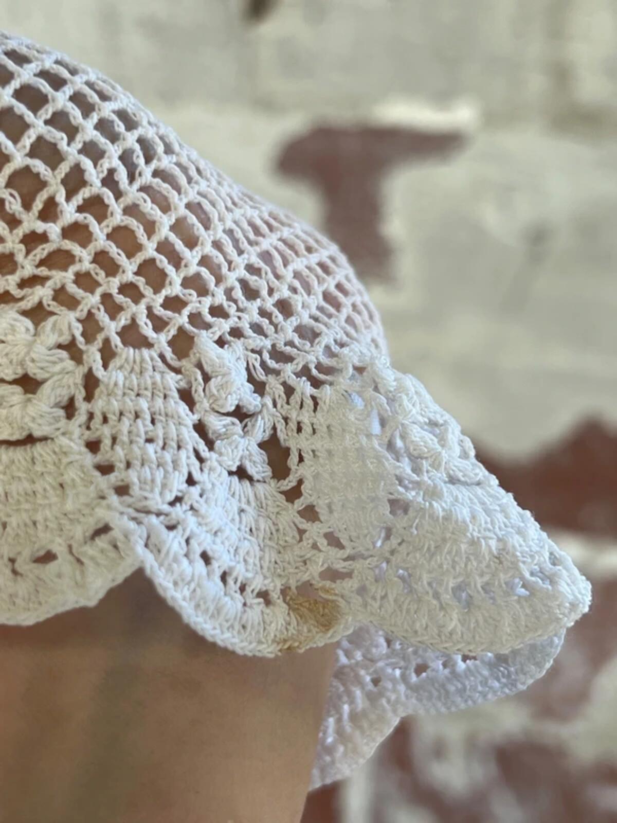 Vintage White Crochet Gloves