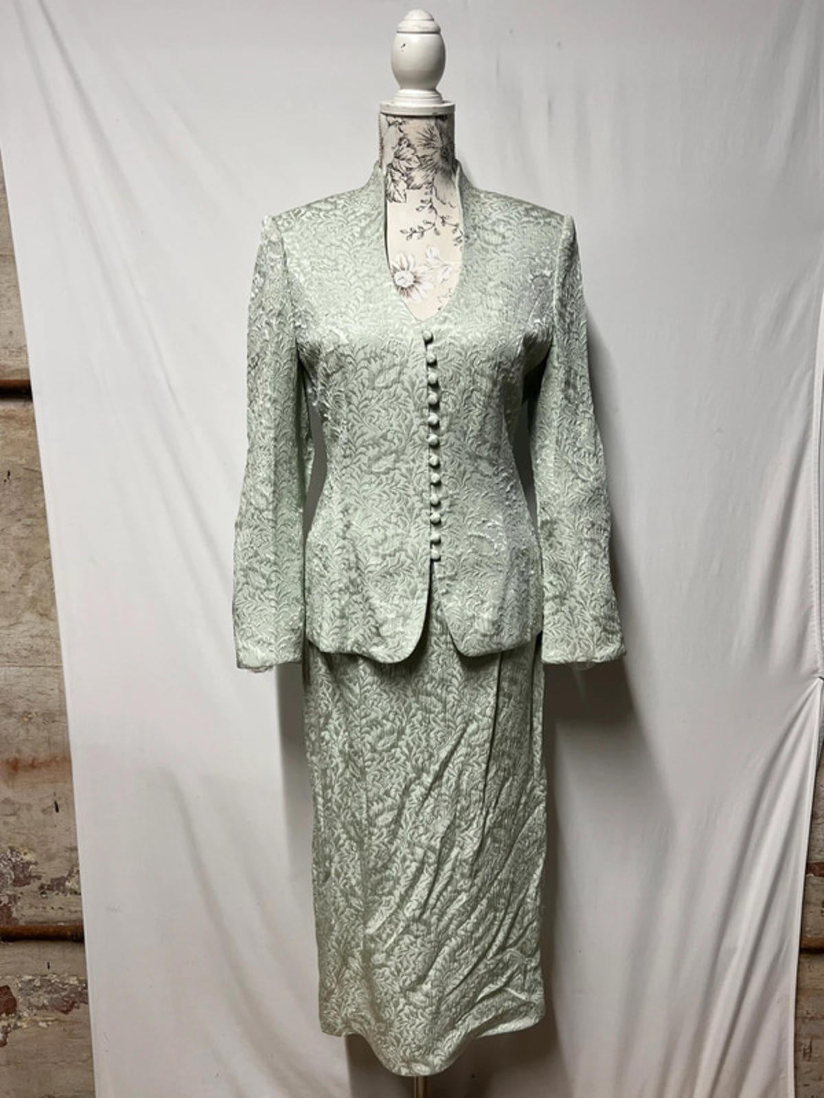 Vintage Light Green Jacquard Skirt Suit with Button Front Jacket