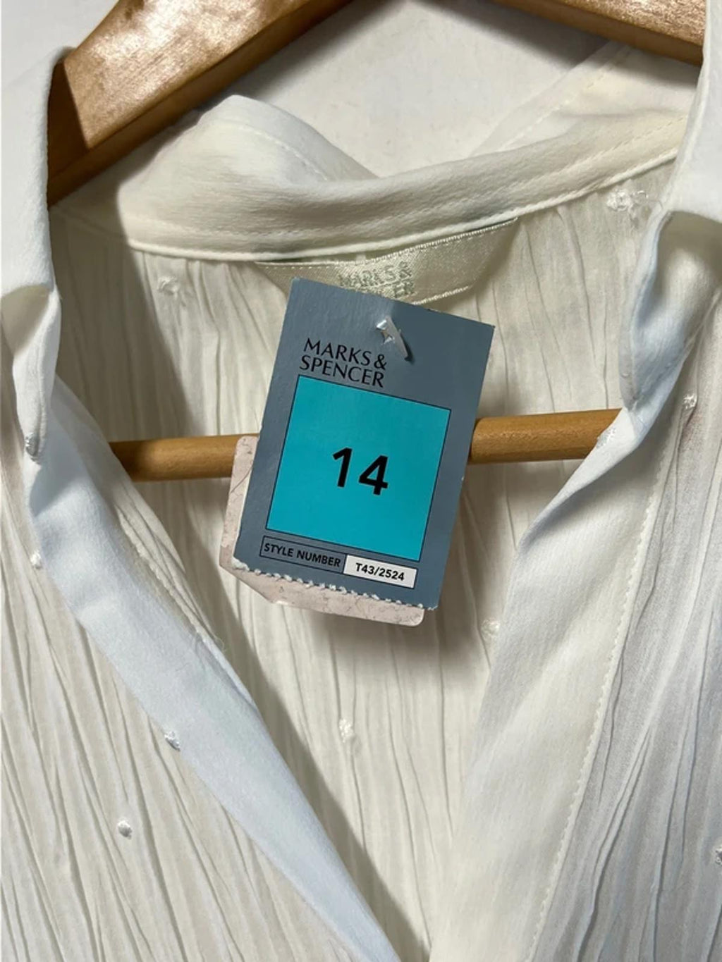 Marks and Spencer’s | 14 | Chic sheer white embroidered classic vest/blouse