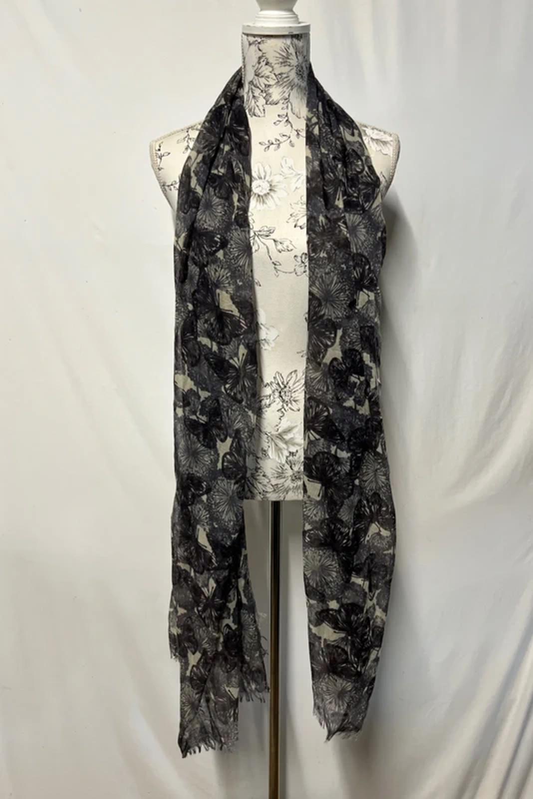 Vintage-Style Ladies Scarf | Butterflies / Navy