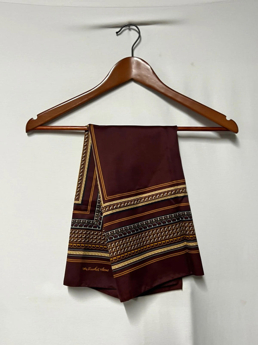 Maroon Polyester Scarf | Like New