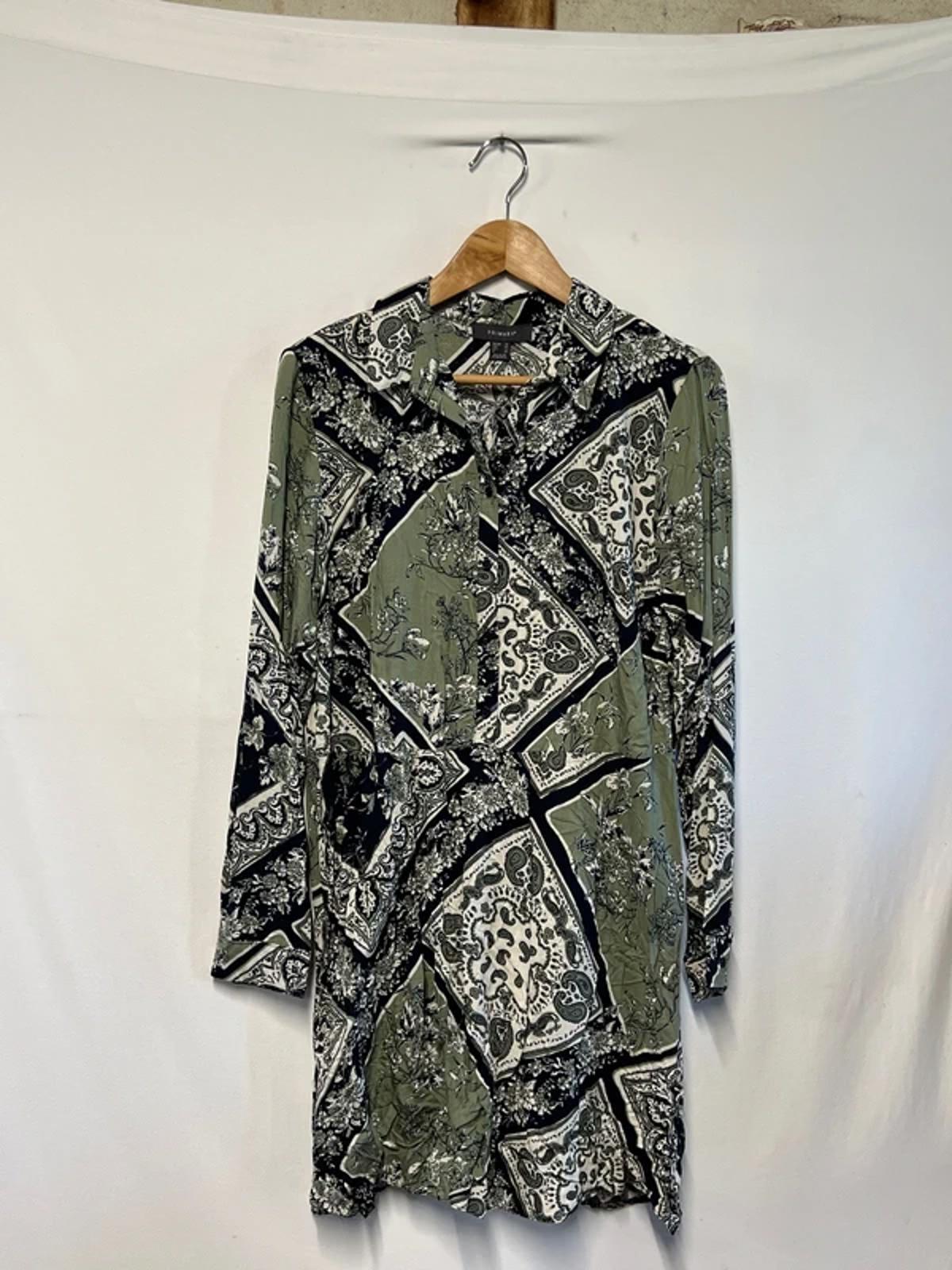 Primark | 16 | Green And Navy Paisley