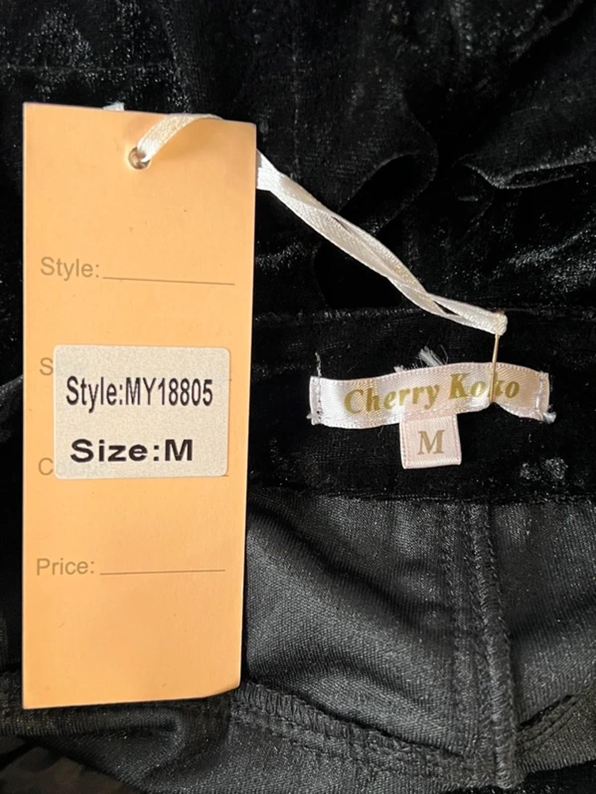 Cherry Koko | M | Black Mini Shorts