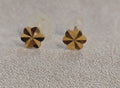 A pair of 9ct gold earings