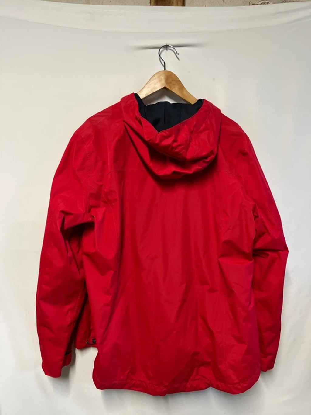 George | 22 | Red Raincoat | Like New