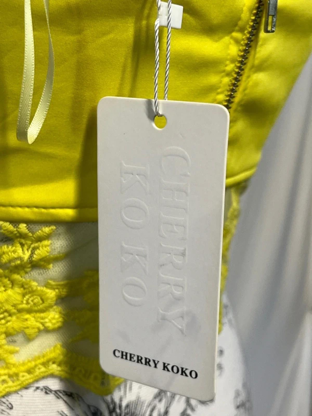 Cherry Koko | S | Lovely Yellow Cami Style Crop Top