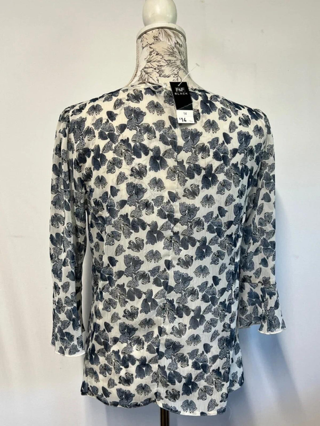F&F | 14 | Ladies black and white floral top |