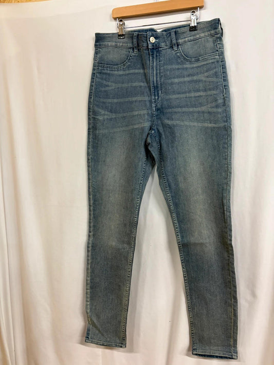 Brand new Divided blue jeans 16r