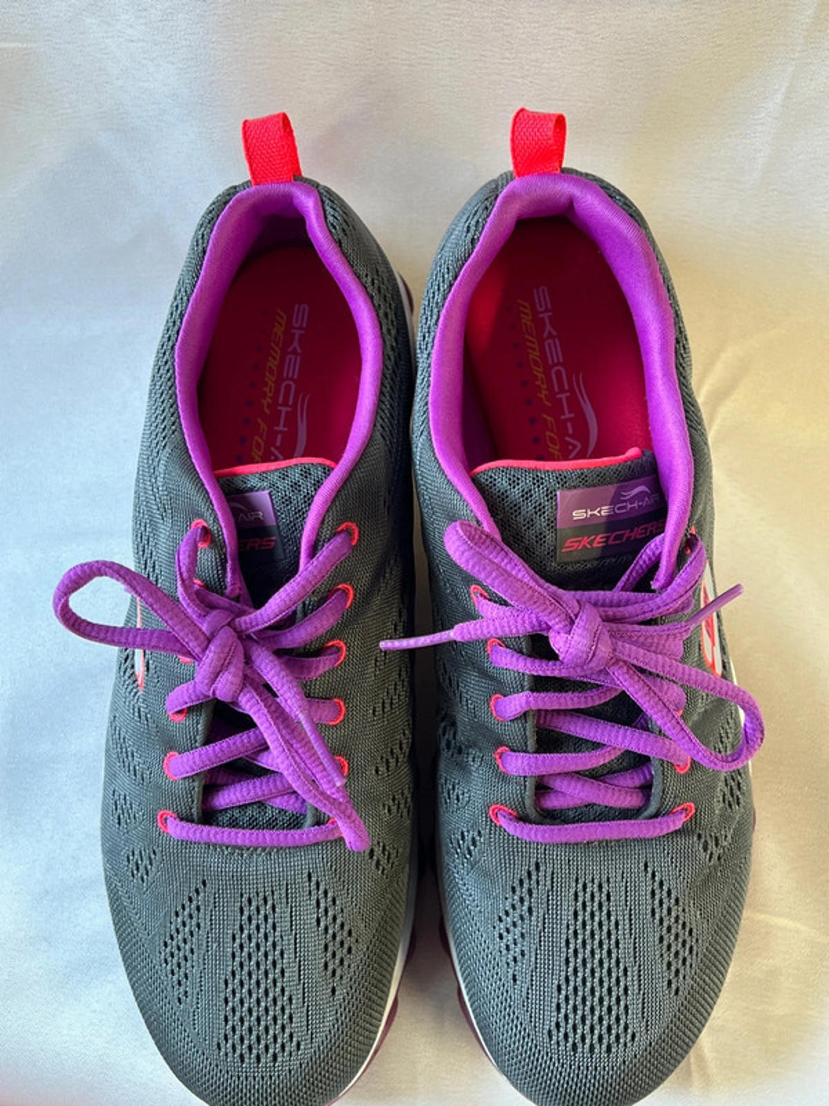 Skechers Memory Foam | 7 | Very Good